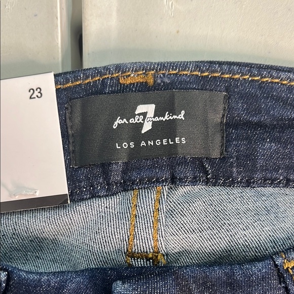 7 For All Mankind Women's 23 Denim Jeans NWT - Picture 2 of 4